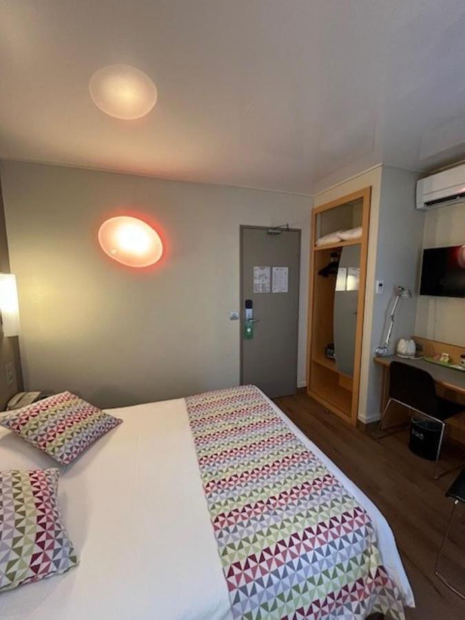 Hotel Campanile Paris 14 - Maine Montparnasse Esterno foto