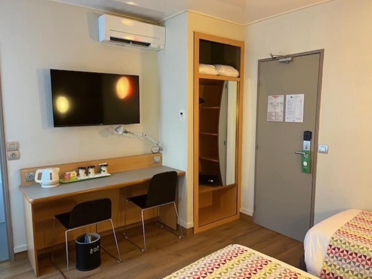 Hotel Campanile Paris 14 - Maine Montparnasse Esterno foto